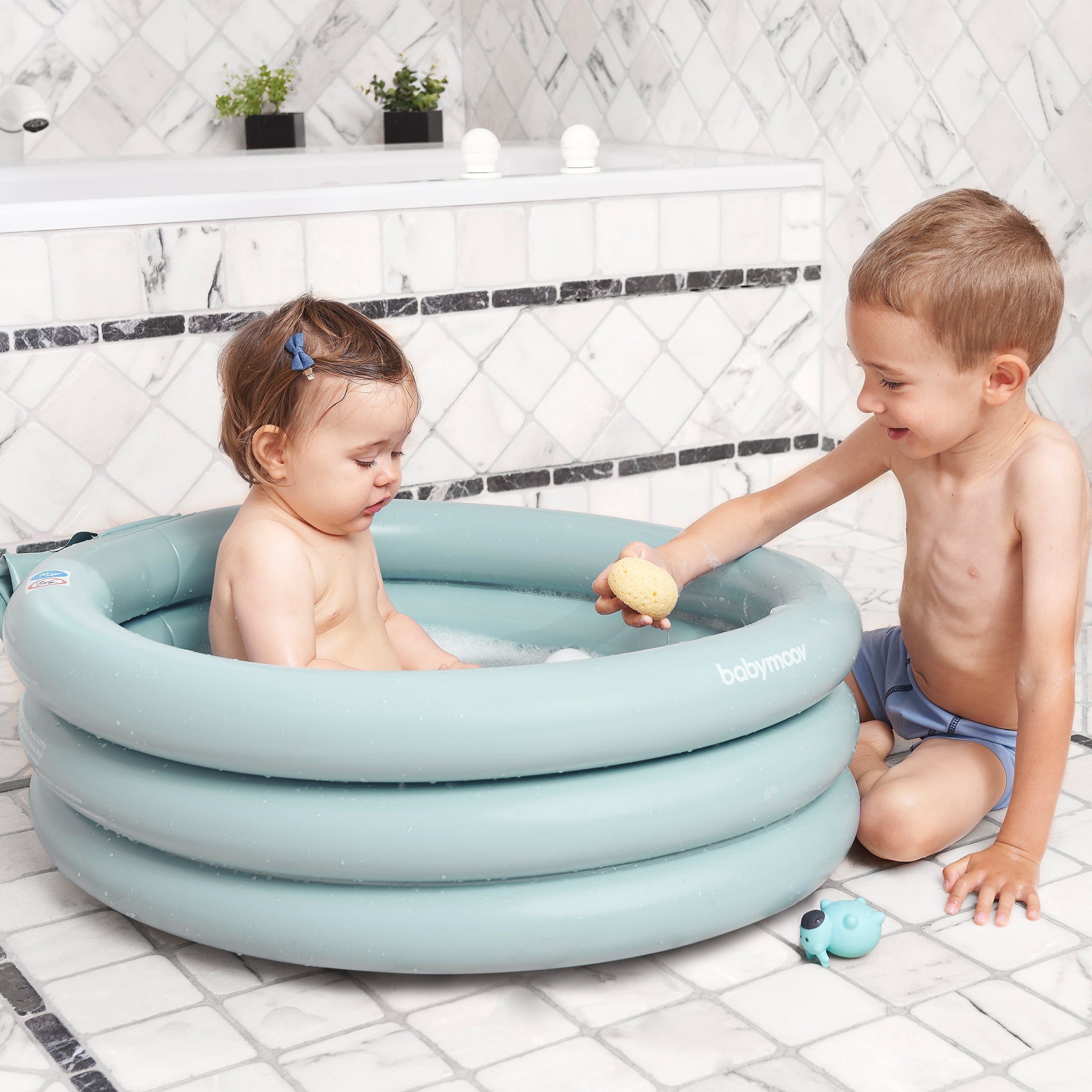 Baby on sale inflatable tub