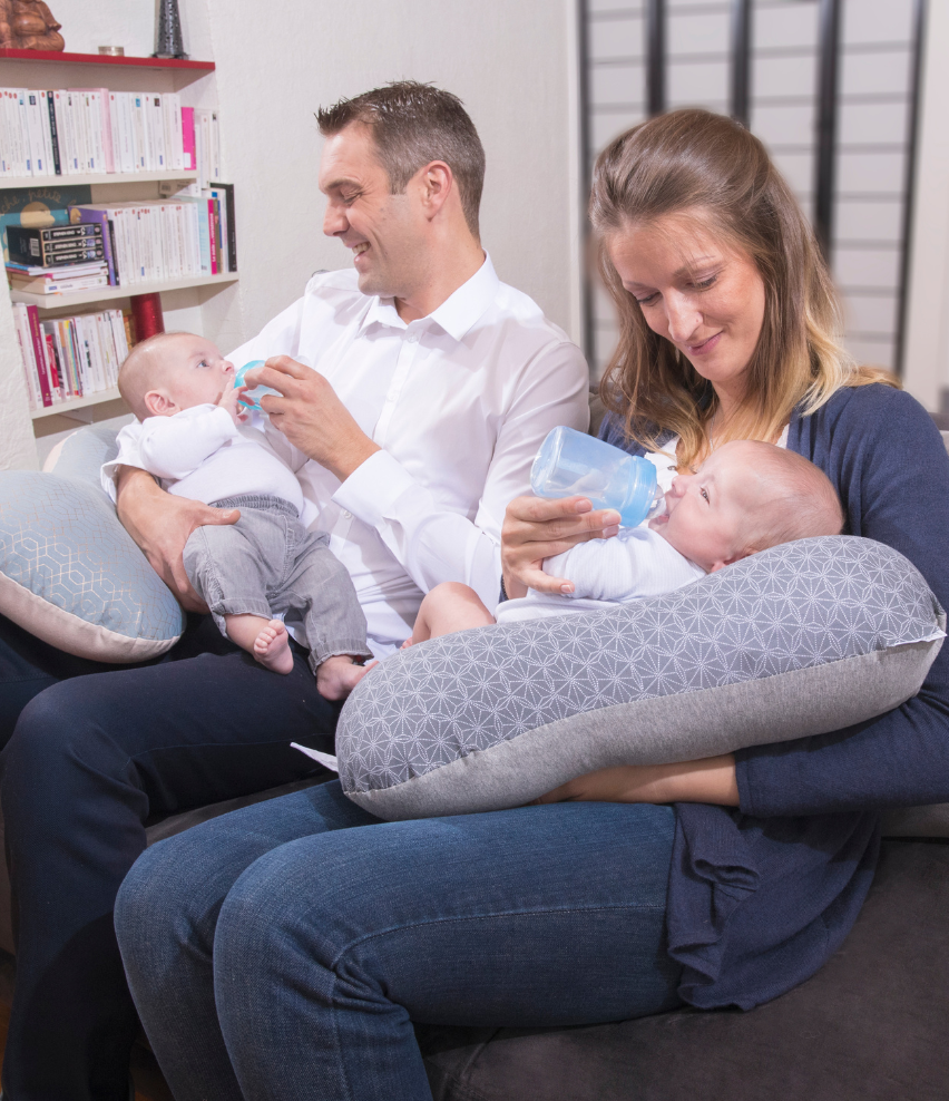 NEW Medela Maternity & Nursing Body Pillow Breastfeeding Pregnancy Sleep  Support